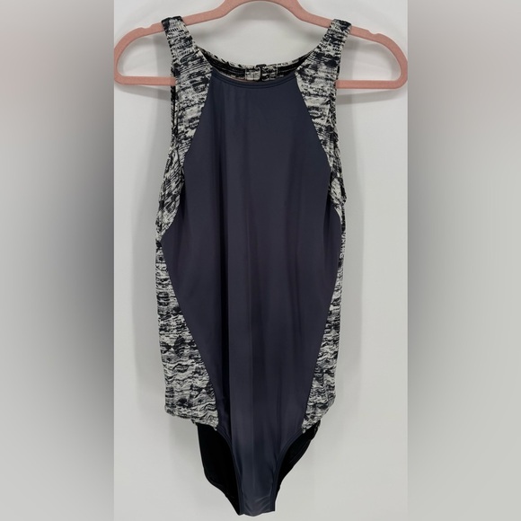 Lands End Womens High Neck Low Back Athletic One Piece - Picture 1 of 10